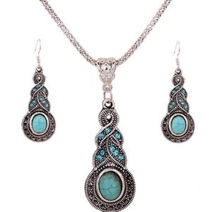 necklace and earrings  turquoise rhinestone